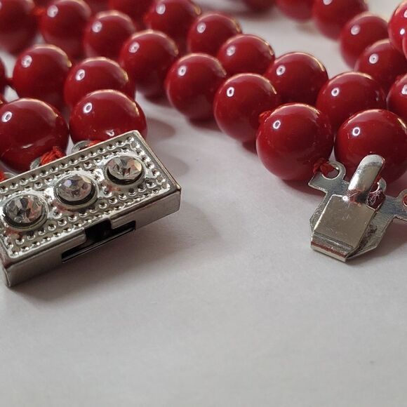 Coral Red South Sea Shell 10 mm Pearl Triple Strand Necklace 925  Silver Clasp - Picture 6 of 7